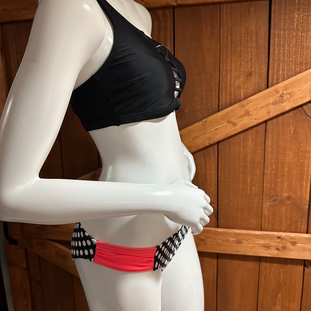 Bathing Suit - Picture 2 of 3